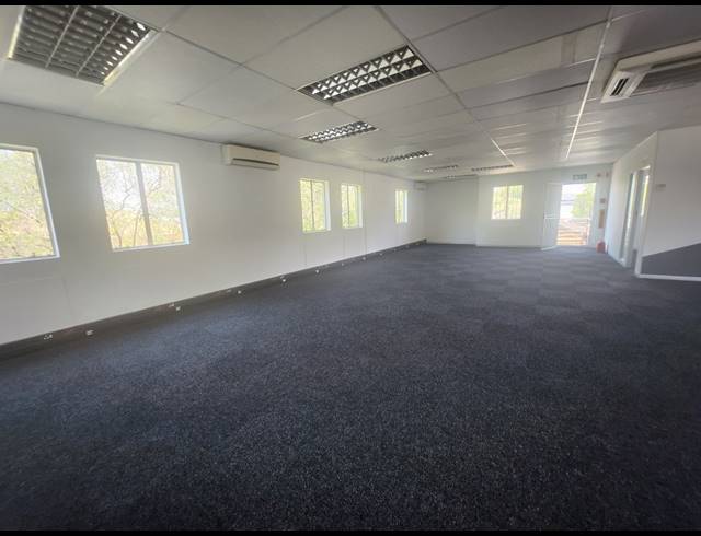 203M² OFFICE TO LET IN RANDJESPARK